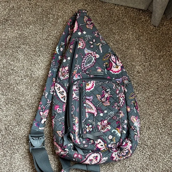 Retired Vera Bradley Limited Edition Breast Cancer Gray and Pink Floral Backpack - Picture 1 of 6